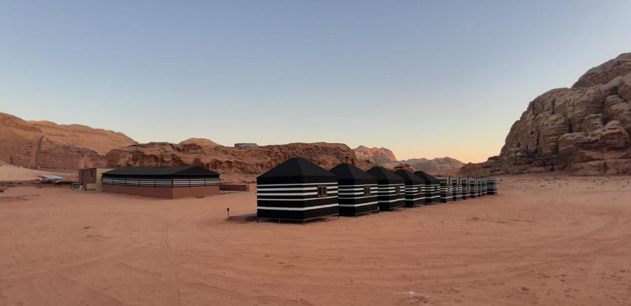 Bedouin Holidays Camp And Jeep Tours ワディ ・ラム エクステリア 写真