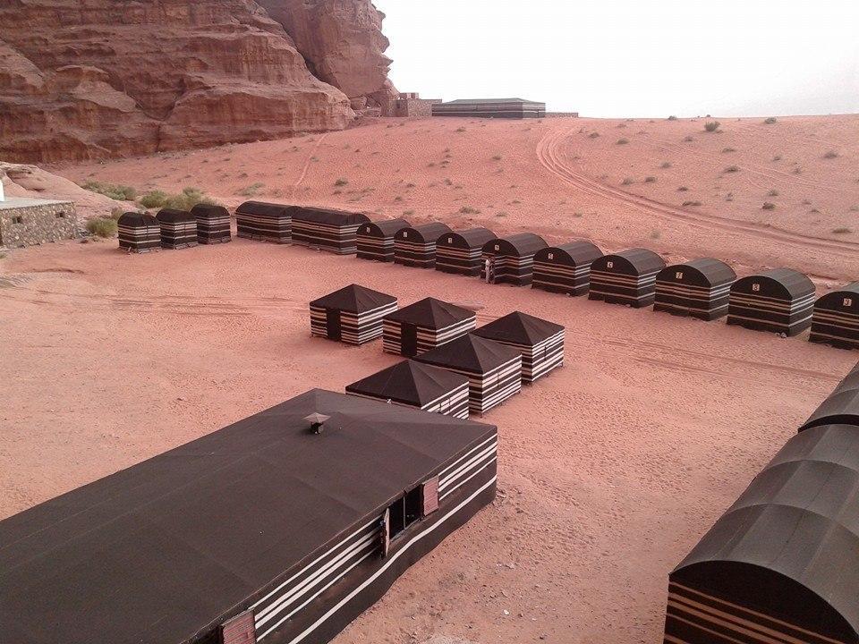 Bedouin Holidays Camp And Jeep Tours ワディ ・ラム エクステリア 写真